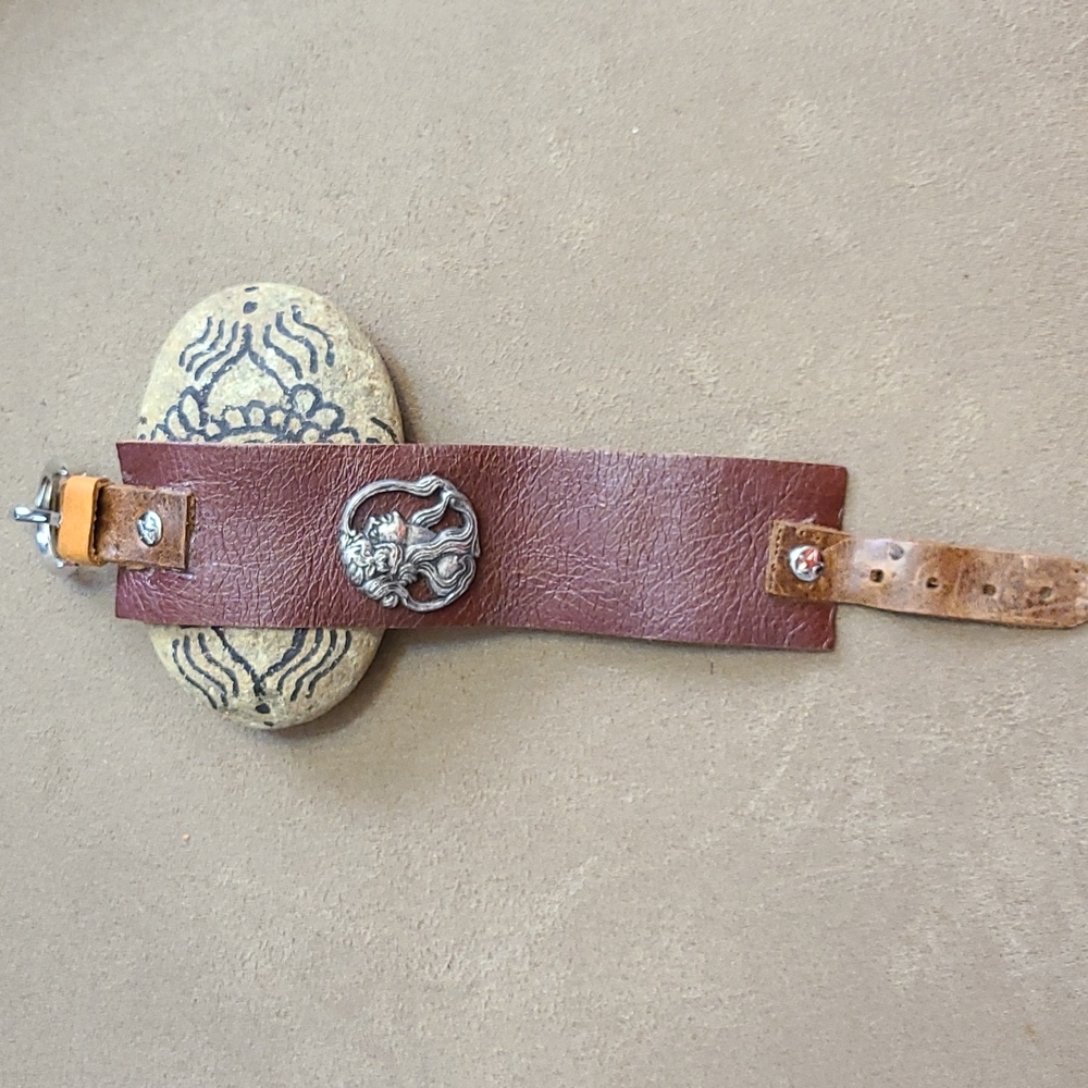Leather bracelet handmade
